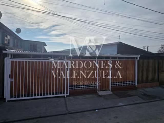 100%remodelada y regularizada para subsidio 1787 | dormitorios por 2100.00 en El Bosque