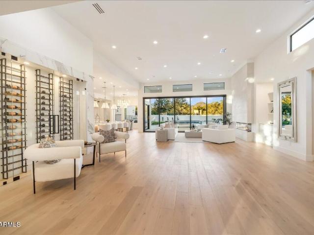 10144 E SAHUARO Drive, Scottsdale, US, AZ