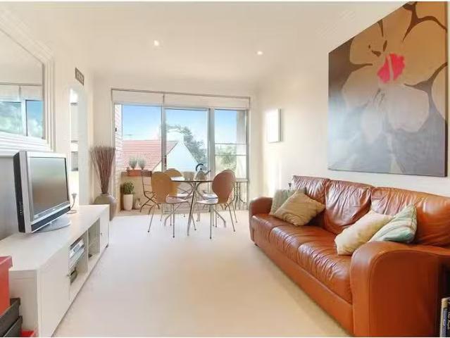 10/14 Mckye Street, Waverton Apartment for rent Listed by Jer.
