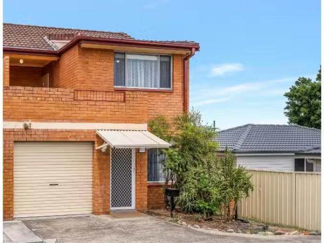10/14 Bunbury Road, Macquarie Fields Townhouse for rent Liste.