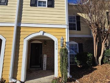 1014 Summer Place