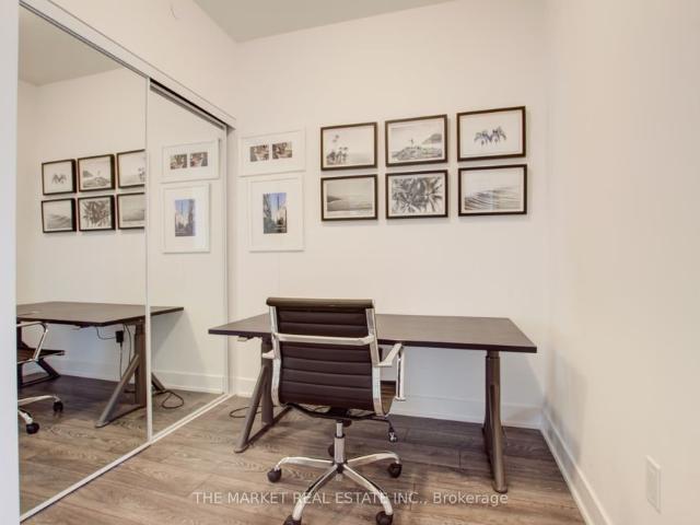 1014 1050 Main Street E, Milton