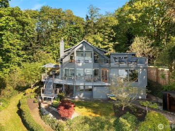 10153 SW 263rd St, Vashon, WA 98070 | MLS #2506