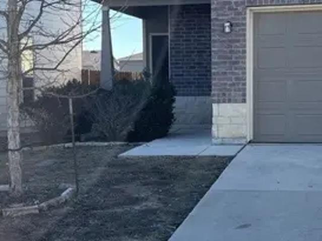 10151 Castello Cyn, 3 beds, 2 full baths