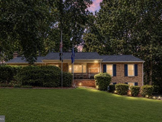 1015 Bailey Court