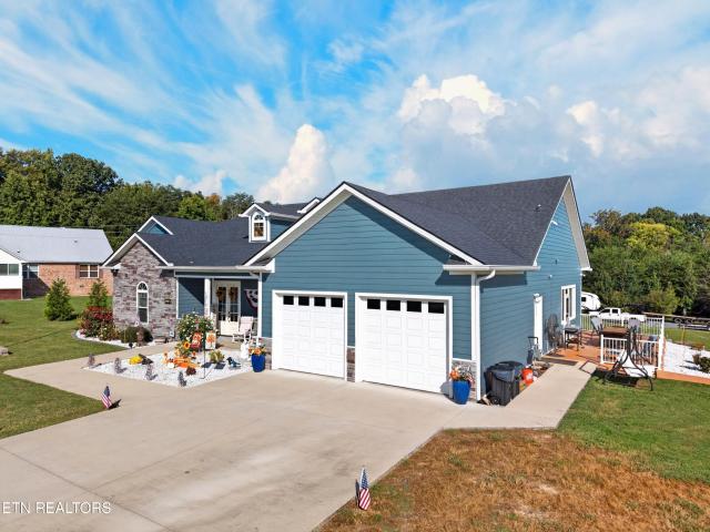 1015 Horizon Drive