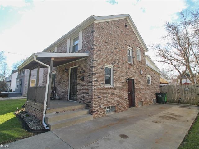 1015 Reed
