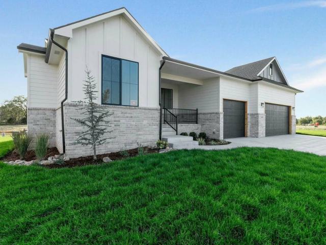 1015 S Brookside St, Goddard, KS