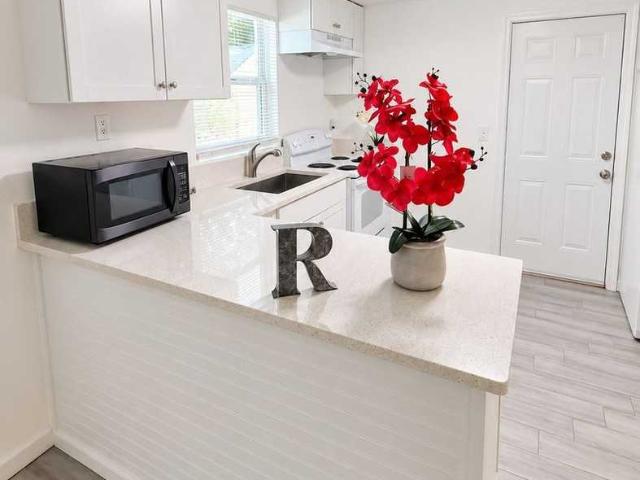 1015 1019 33rd Ave. W 2 Bedroom Apartment for Rent at 1015 1015 1019 33rd Ave. W, Bradenton, FL 34205