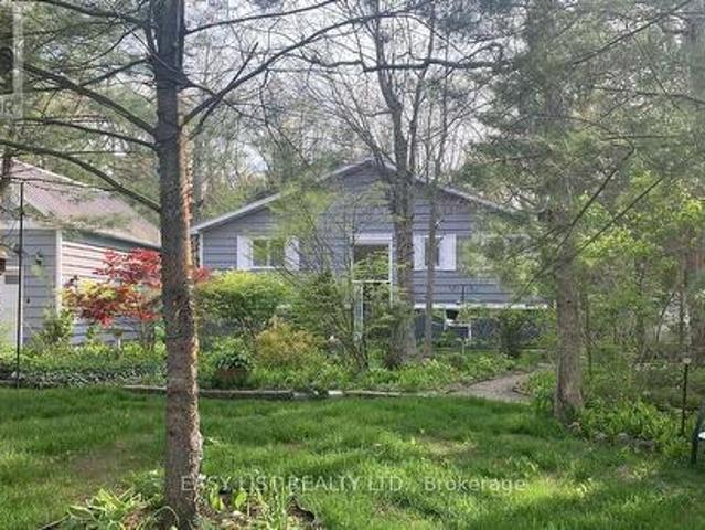 10161 Andrea Street, Lambton Shores, ON, N0M 2L0 house for sale | Listing ID X13677 | Royal LePage