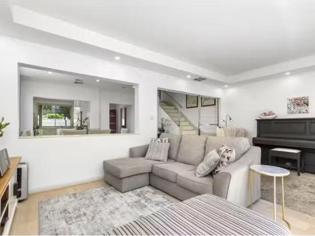 10/1626 1628 Pittwater Road, Mona Vale Townhouse for rent Lis.