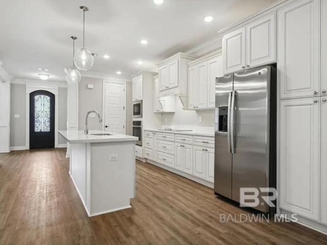 10162 Grady Lane