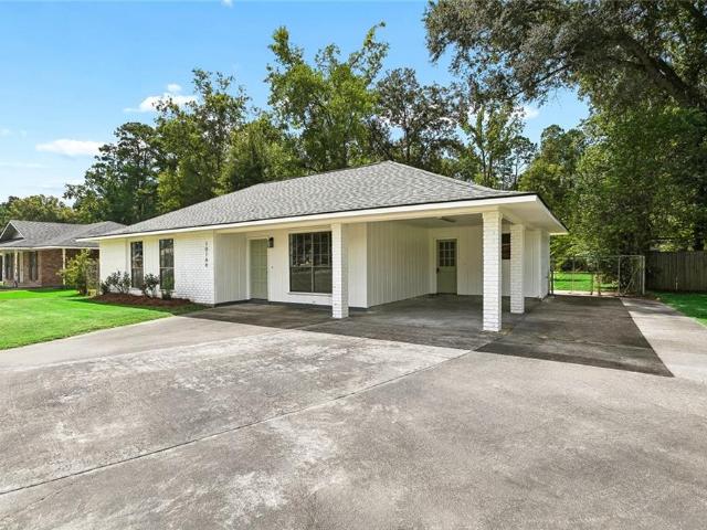 10166 Amelia Lane