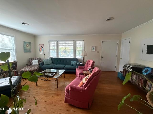 1016 Oglewood Ave