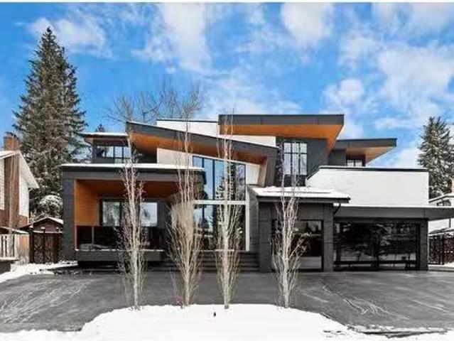 1016 Beverley Boulevard Sw, Calgary, AB, T2V 2C5 house for s.