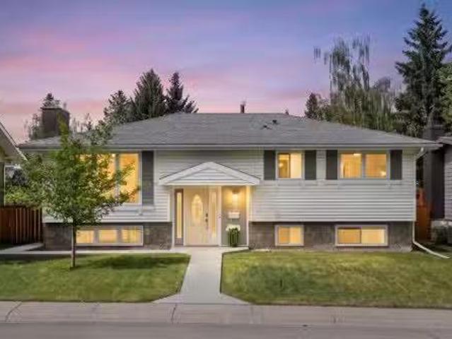 1016 Cannock Place Sw, Calgary, AB, T2W 1M7 house for sale.