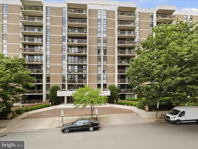 1016 S Wayne St, Unit T12, Arlington, VA 22204 | MLS #VAAR2069