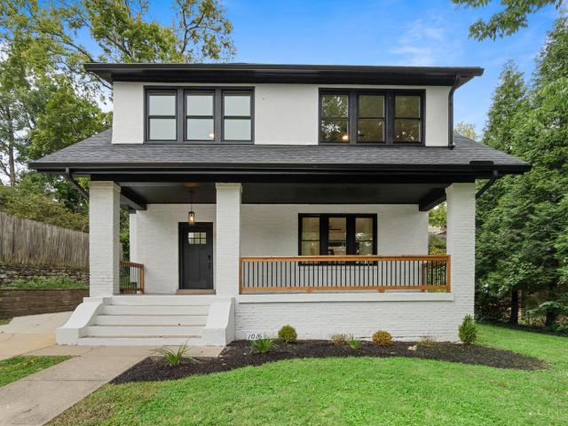 1016 Valley Lane
