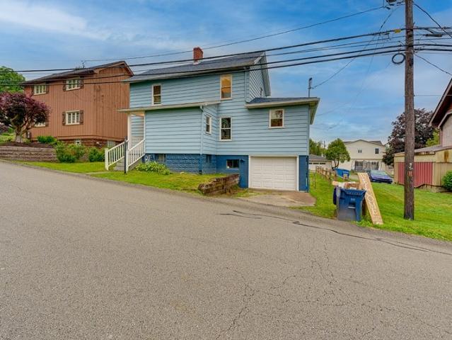 1016 Walnut St