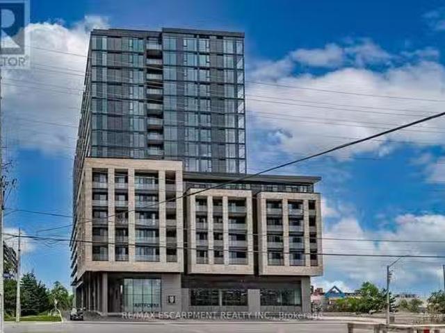 1016 86 Dundas Street E, Mississauga, ON, L5A 1W4 lease fo.
