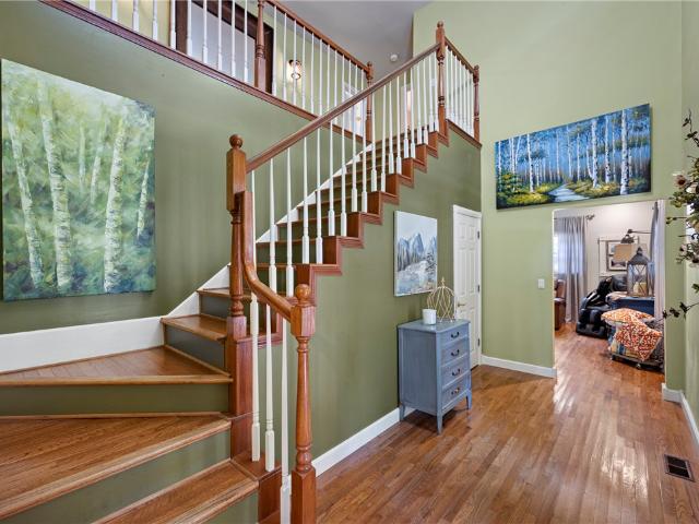 10173 Cloverleaf Drive