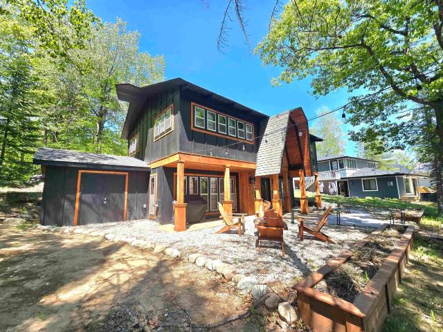 10172 NE Carmichael Drive