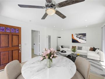 10174 Camino Ruiz