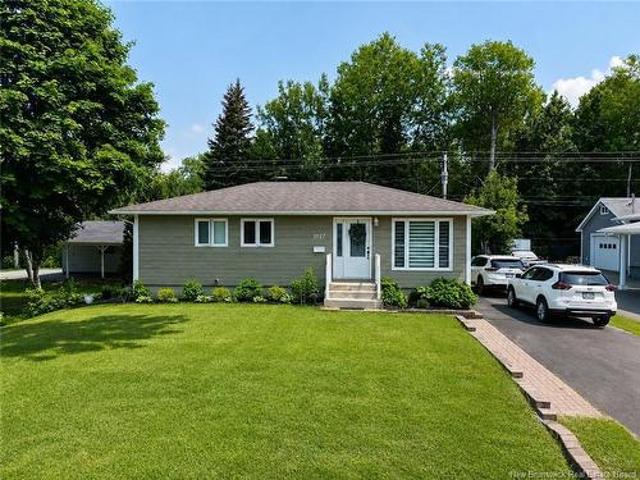 1017 Centennial St, Bathurst, NB, E2A 2W6 house for sale | Listing ID NB142927 | Royal LePage