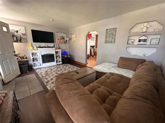 1017 Pennsylvania Ave, Clairton, PA 15025 | MLS #1724