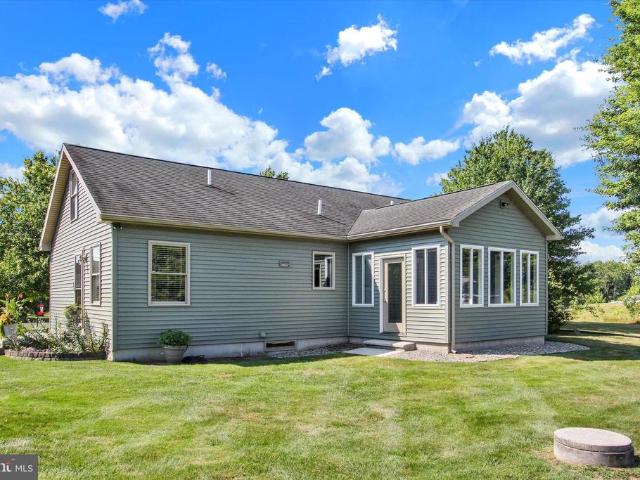 1017 Railroad Lane