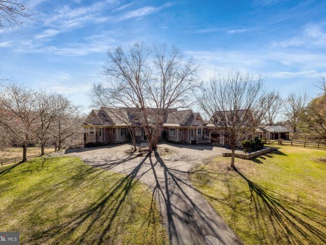 1017 Windswept Dr, Great Falls, VA 22066 | MLS #VAFX2292