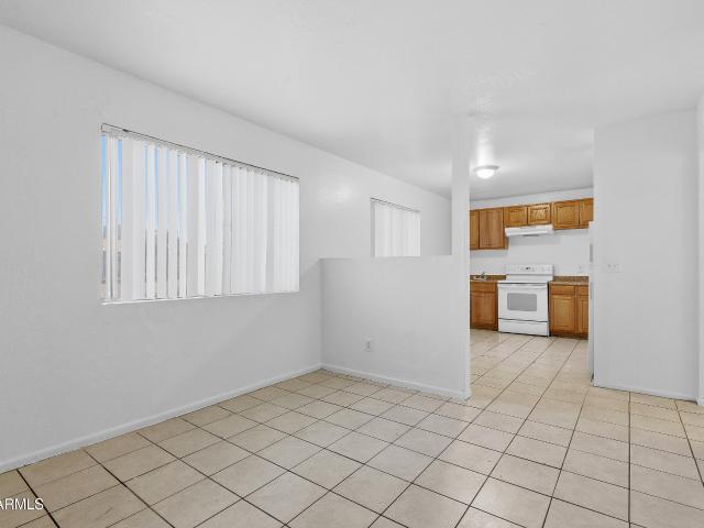 1018 N 22ND Place