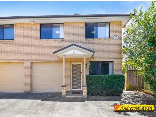 10/18 Forsyth County Crescent, Quakers Hill Townhouse for rent.