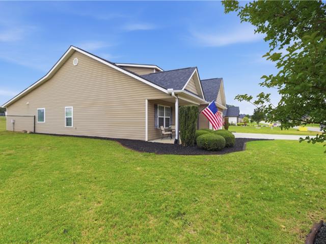 1018 Stoneham Circle