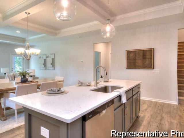 1018 Toland Drive 38