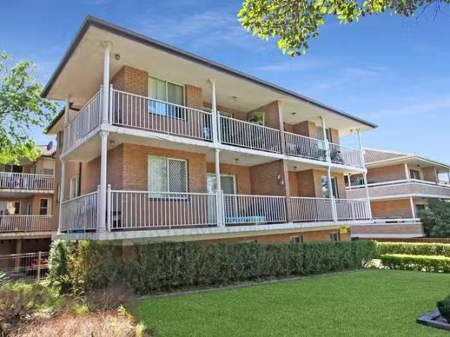 10/190 Queen Victoria Street, Bexley, NSW 2207