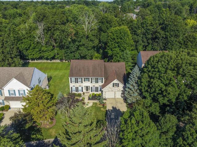 10194 Meadowknoll Drive