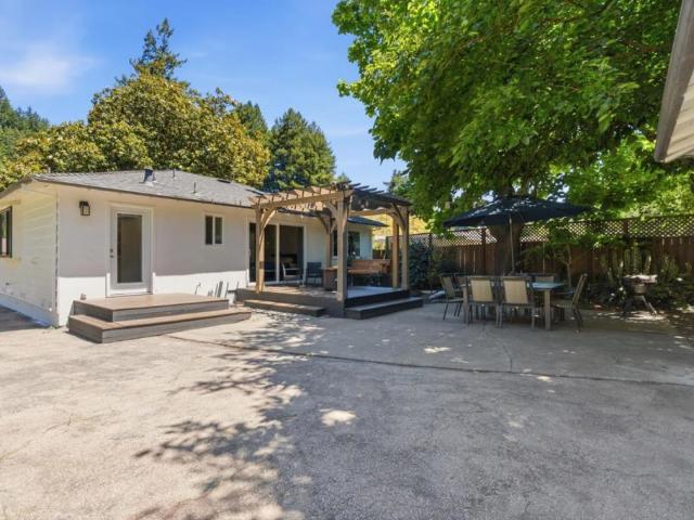 10195 Riverside Drive