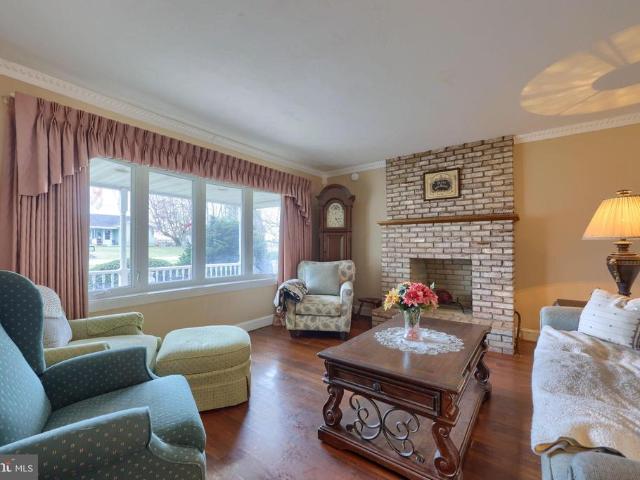 1019 Spring Valley Road