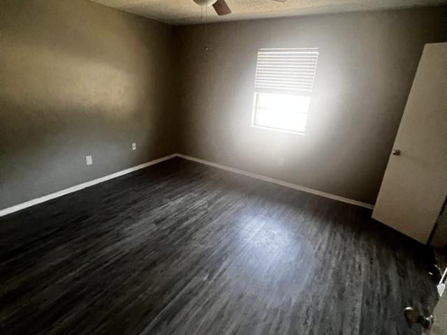 1019 1021 1015 Studio Apartment for Rent at 1017 West Pioneer Parkway, Arlington, TX 76013 South Davis