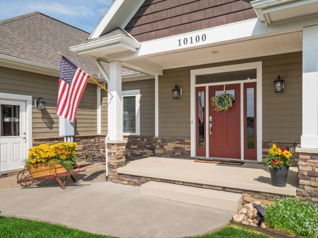 10100 dalmatian dr