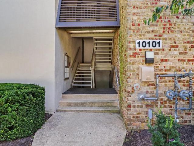 10101 Windstream Drive # 2