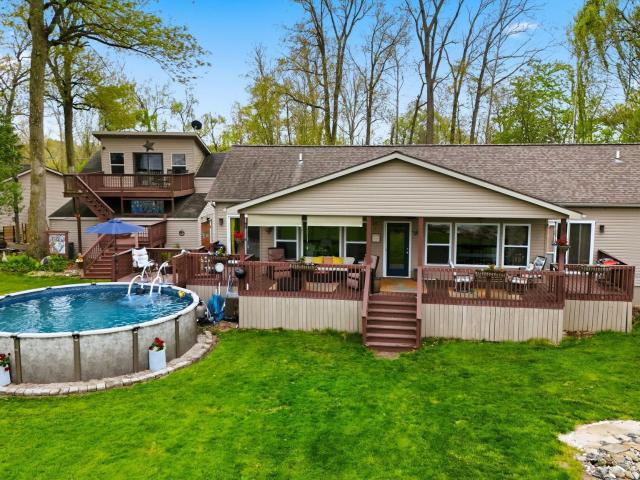 10105 N Eagle Island Road