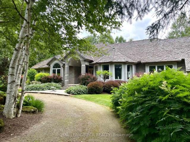 10108 Th Side Road, East Garafraxa, ON, L9W 7J9 Luxury House for sale | Listing ID X13021 | Royal LePage Carriage Trade Luxury Properties