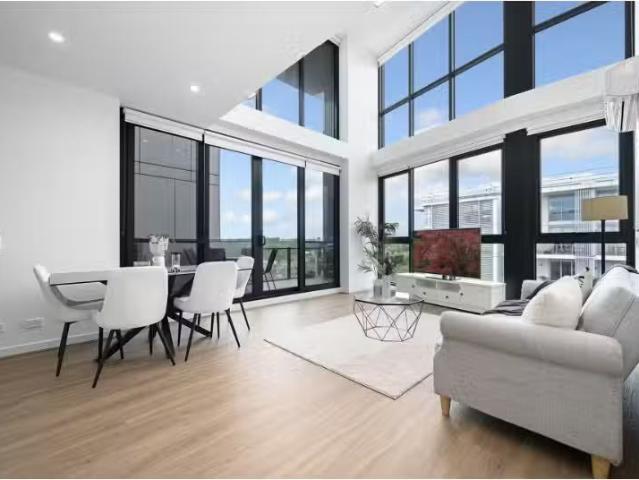 1010/8 Aviators Way, Penrith Apartment for rent Listed by Rya.