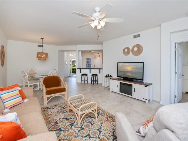 10109 Colonial Country Club Blvd, Unit 2404, Fort Myers, FL 33913 | MLS #2025019