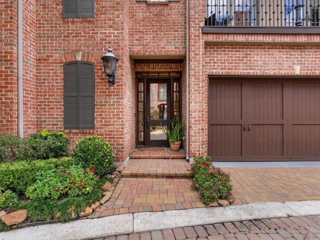 1010 Nantucket Dr, Unit F, Houston, TX 77057 | MLS #98998