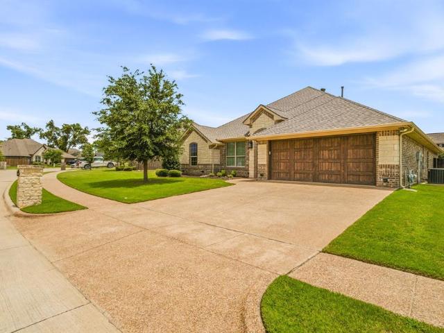 1010 Anna Circle