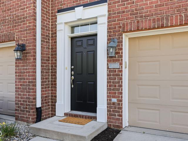 1010 Bard Lane