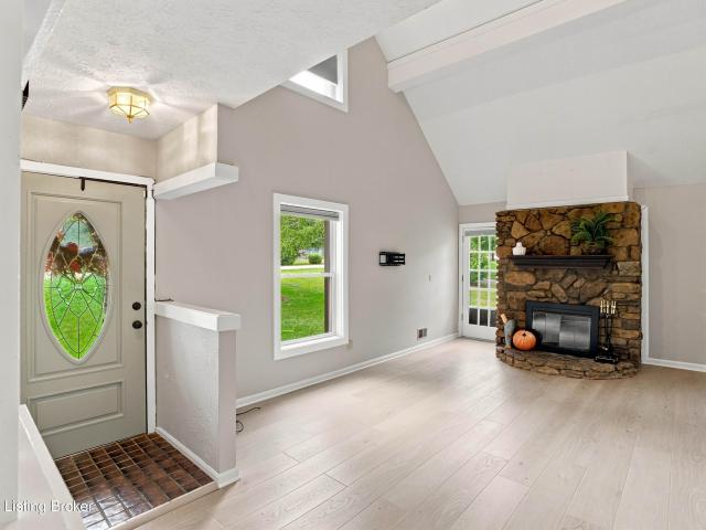 1010 Benton Ridge Dr
